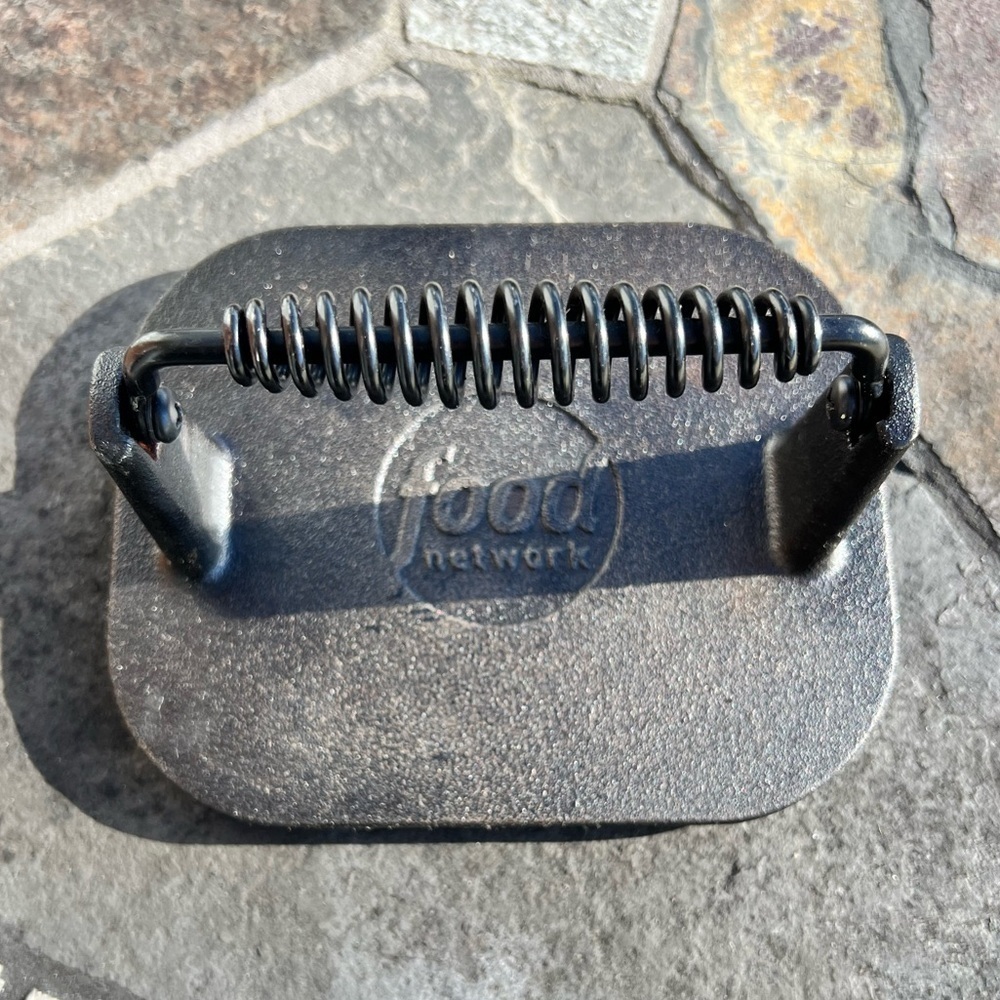 Food Network Cast Iron Sandwich/Bacon/Grill Press - Picture 5 of 6
